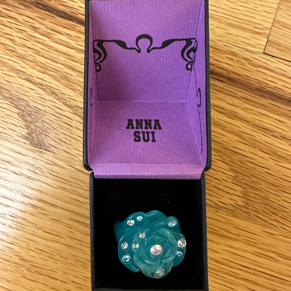 Rare Anna Sui Vintage Resin and Crystal Ring